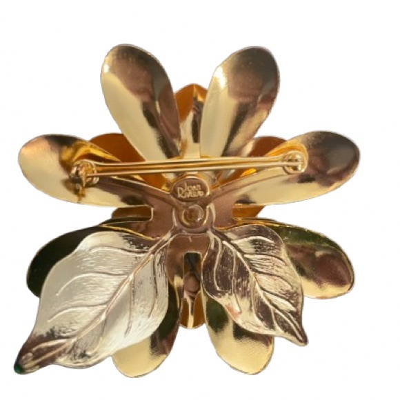 Joan Rivers Gold Tone Peach, Green Enamel Faux Pearl Flower Brooch, Signed M55 - Picture 3 of 3